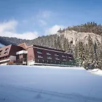 Wellness Repiska Szálloda Deménvölgy