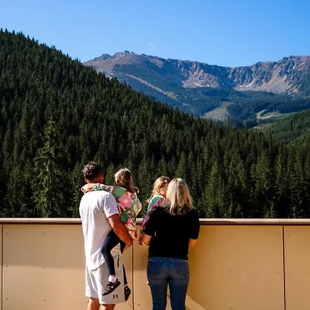 Hotel Wellness Repiska 3*