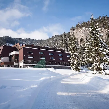 Hotel Wellness Repiska 3*