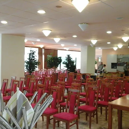 Hotel Wellness Repiska 3*